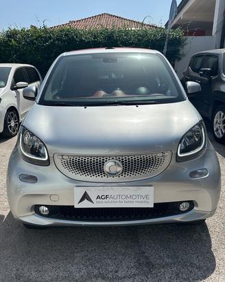 Smart ForTwo 90 0.9 T twinamic cabrio CHERRYWHITE