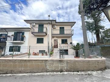 CASA SEMINDIPENDENTE A PIETRADEFUSI