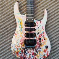 chitarra elettrica stile Ibanez RG swirl