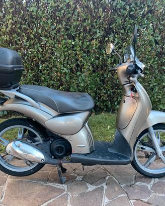 Aprilia Scarabeo 50 4T 4V - 2010