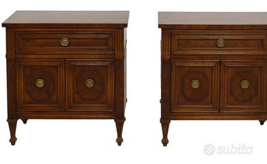 Coppia comodini in legno pregiato