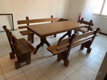 tavolo da taverna   / giardino