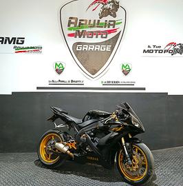 Yamaha YZF R1 - 2004