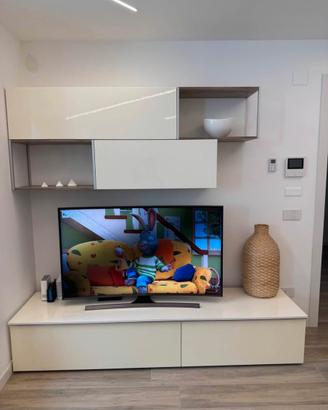 Mobile  salotto+ Smart tv