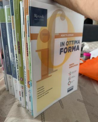 Libri Nuovi per seconda Media Bertola - Sezione H