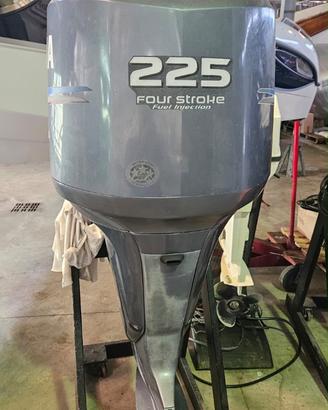 COPPIA MOTORI YAMAHA 225 CV
