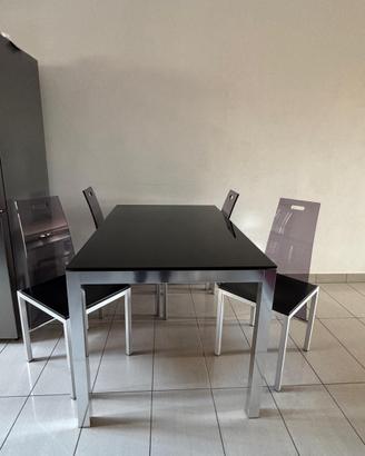 Tavolo e sedie scavolini giugiaro