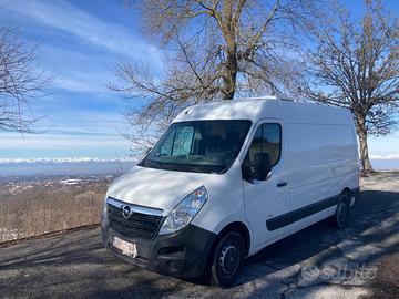 Opel Movano L3H2 camperizzato con pannelli solari