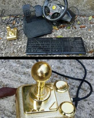 Volante pedaliera Ferrar, joystick pc/ps3 si spedi