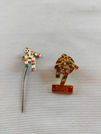 Due spillette Italia '90
