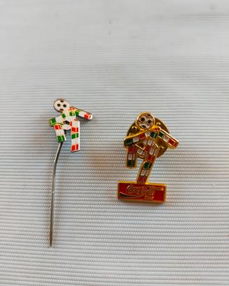 Due spillette Italia '90