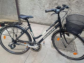 BICI DA 28 MARCA BIANCHI MODELLO SPILLO RUBINO