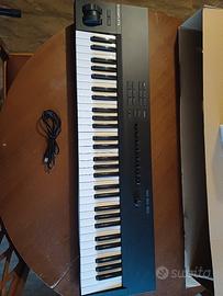 Tastiera MIDI Komplete Kontrol A61