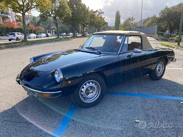 Alfa Romeo spider