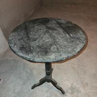 tavolino Vittoriano 
