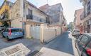 interessante-trivani-con-terrazzo-a-livello-
