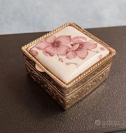 Scatolina vintege porcellana 