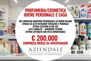 Attività / Licenza di 265 m² con 1 locale a Verona