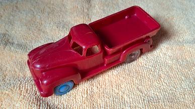 Pick up giocattolo Ilca in celluloide 