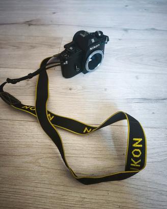 Nikon EM Reflex Vintage + 2 Obiettivi+ Acessori