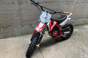 Moto eletrica bimbi Torrot