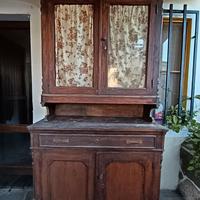 Credenza antica