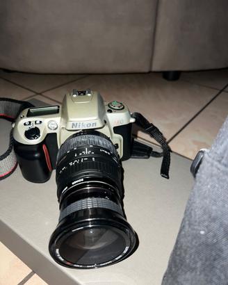 Nikon N60 Reflex Analogica con Obiettivo E Flash