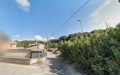 Aranova bilocale con giardino e posto auto