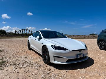 Tesla Model S plaid
