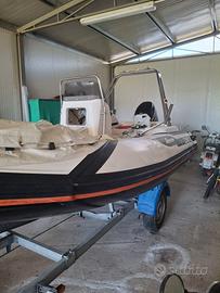 Gommone Zara 47 completo di Motore Suzuki 80 HP