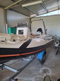 Gommone Zar 47 completo di Motore Suzuki 80 HP