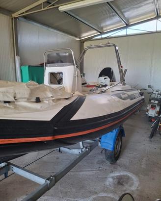 Gommone Zar 47 completo di Motore Suzuki 80 HP
