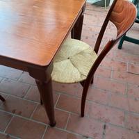 Tavolo e sedie