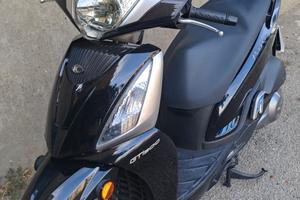 Kymco People GTi 300 ABS