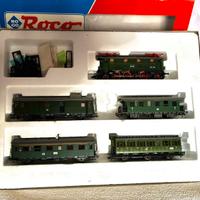 Roco locomotore E 32 103 con quattro vagoni