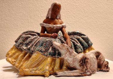 Statuetta Antica Dama con Levriero - del 700