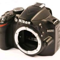 NIKON D3200