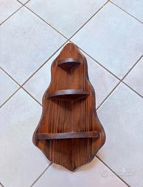 Angoliera rustica in legno a 3 ripiani