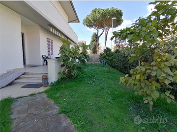 Casa mare 7 posti Lido Camaiore