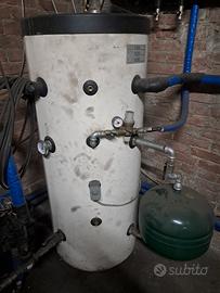 termoaccumulatore puffer da 300 l. 