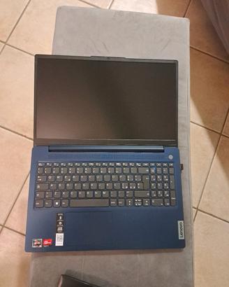 💻 Lenovo IdeaPad Slim 3 Ryzen 5 7520U – 8GB / 512