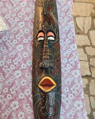 Maschera etnica in legno intagliata 103 cm