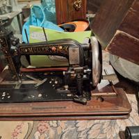 Macchina da cucire vintage Müller