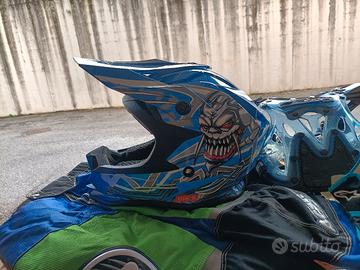 Casco da cross per ragazzo e Kit abbigliamento 