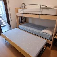 letto castello a tre letti