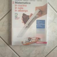 Libro matematica in cucina in sala in albergo 