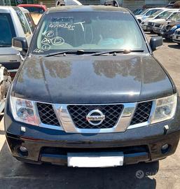 Nissan Pathfinder aventura 2.5 td motore YD 25 200