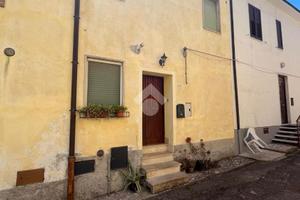 2 LOCALI A AMELIA