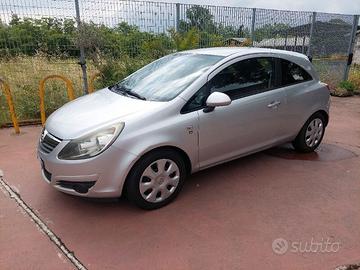 Opel Corsa 1.2 80CV 3 porte GPL-TECH Edition gomme