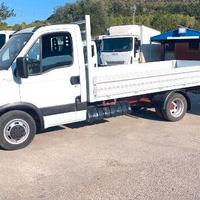 camion Iveco daily 35c11 cassone fisso